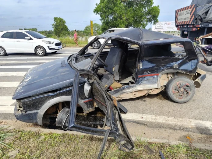 o-acidente-ocorreu-na-tarde-de-sabado-3-e-deixou-tres-pessoas-feridas-3080278-article