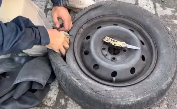 PRF-apreende-drogas-dentro-de-pneu-em-carro-na-Ser0016619200202402041720-7