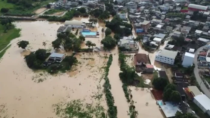 apos-chuvas-rio-sao-francisco-transborda-em-barra-de-sao-francisco-3164672-article