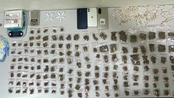 quatro-homens-sao-presos-com-drogas-em-sao-mateus--3201299-article