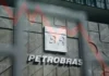 Petrobras reajusta preço de gasolina na refinaria a partir desta sexta-feira