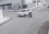 Motociclista é arremessado após colisão com carro em cruzamento de Linhares