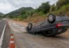 Carro é encontrado capotado e abandonado às margens da ES-341, em Pancas