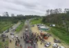 Protesto de quilombolas e povos tradicionais bloqueia BR-101 em São Mateus