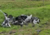 Passageiro morre e motorista fica gravemente ferido em batida entre carro e caminhão na BR-101, em Linhares